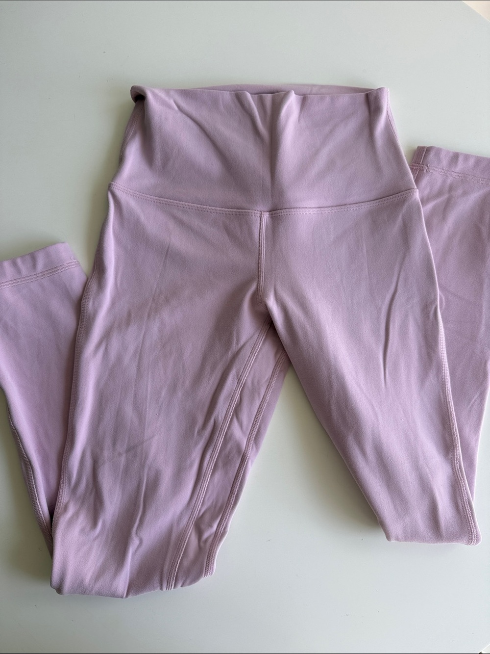 lululemon athletica Light Lavender Low-Impact Sports Bra and Leggings Set - Picture 3 of 3